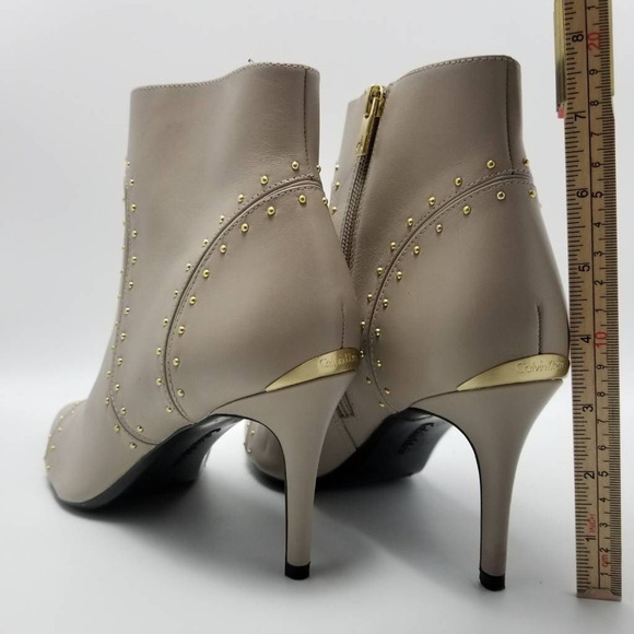 Calvin Klein Womens Grazia Ankle Boots Booties Beige Studded Pointed Toe 9.5 - Picture 7 of 12